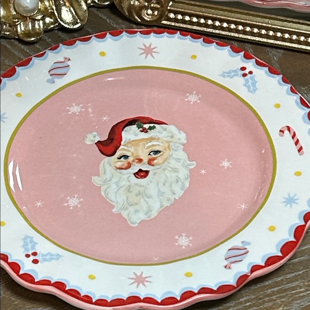 NEW! Vintage Inspired Pink Santa Serving Cookie Plate & Candy Cane Scallop Trim - Picture 4 of 6